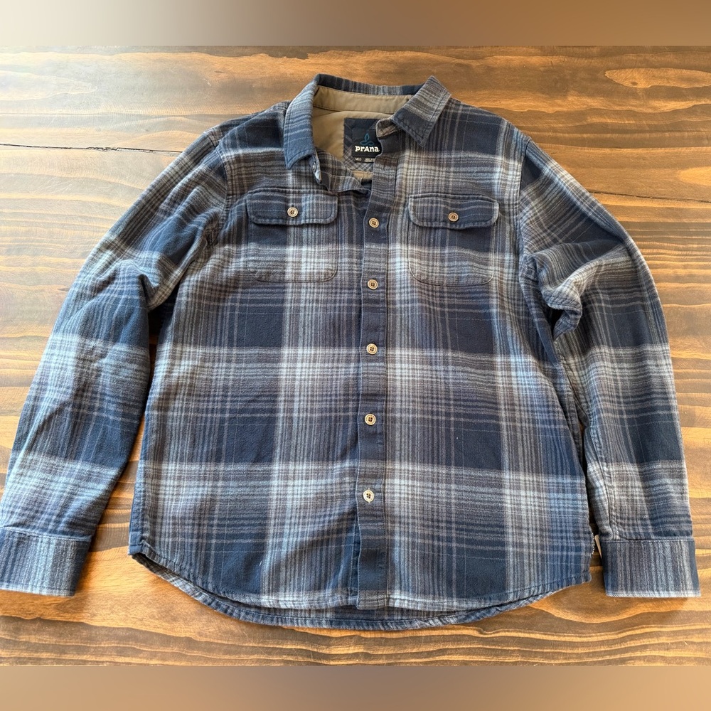 PrAna Men's‎ Flannel button down shirt size medium